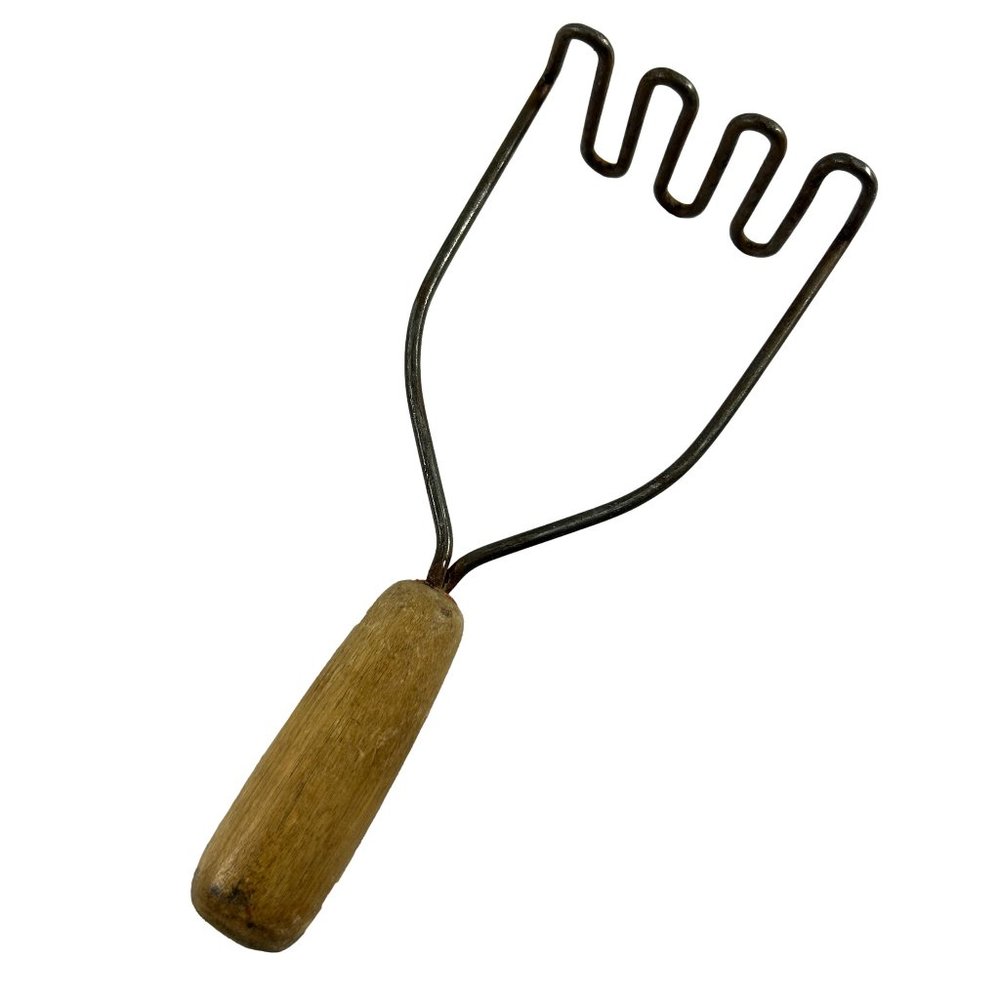 Vintage Rustic Potato Masher Metal Wood Handle Wavy Farmhouse Decor
